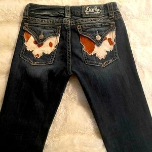 Miss me jeans, boot cut, cowhide pockets 🔥
